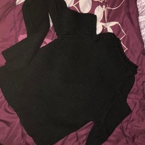 F21 BLCK RIBBED SWEATER